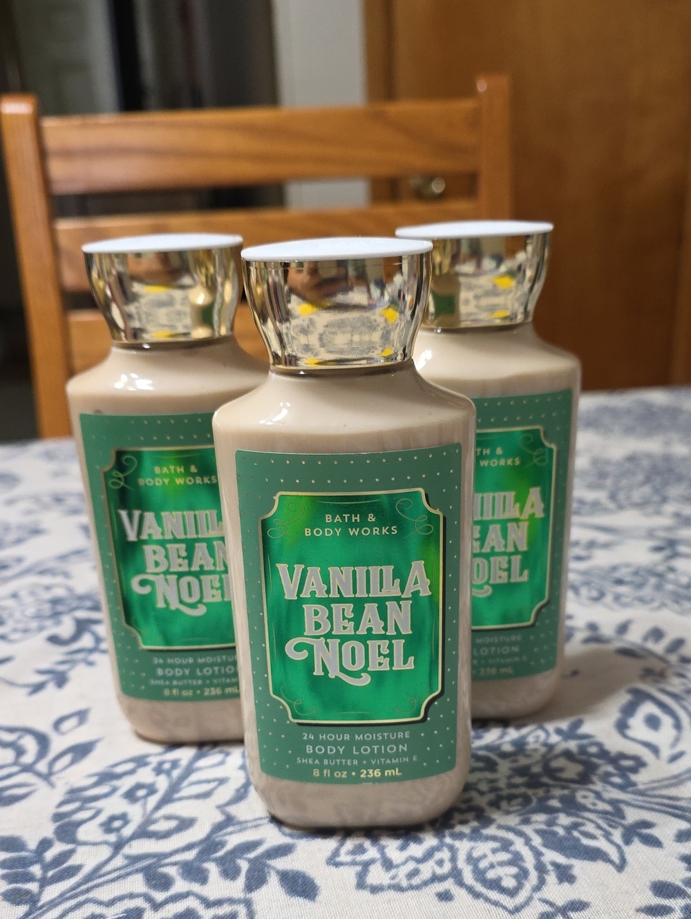 Set of 3, Bath & Body Works Vanilla Bean Noel Body Lotion - Green and Cream
